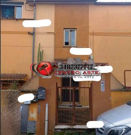 appartamento in vendita a Roma in zona Valle Muricana