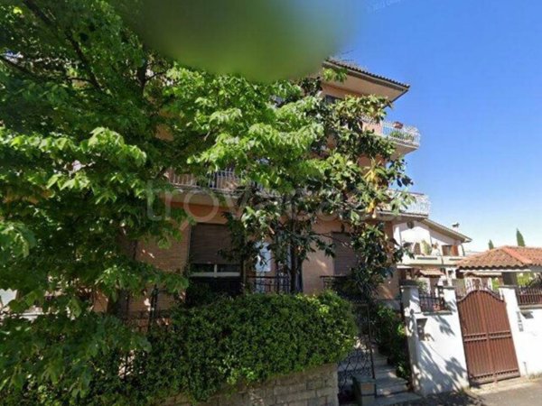 ufficio in vendita a Roma in zona Torre Gaia