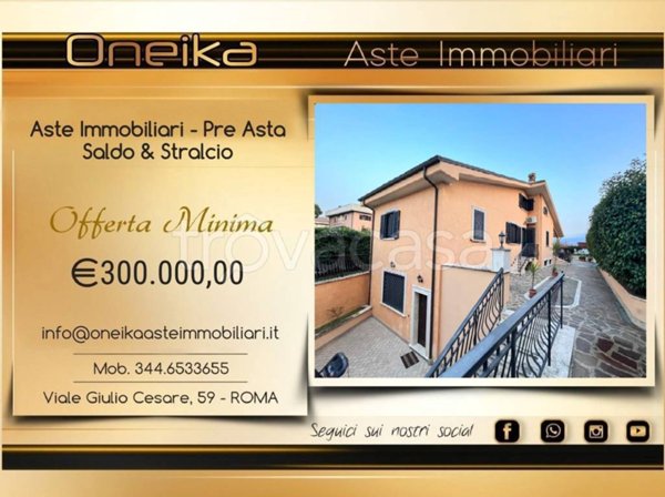 casa indipendente in vendita a Roma in zona Finocchio