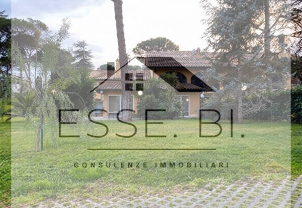 casa indipendente in vendita a Roma in zona Torricola