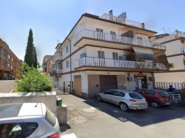 appartamento in vendita a Roma in zona Finocchio