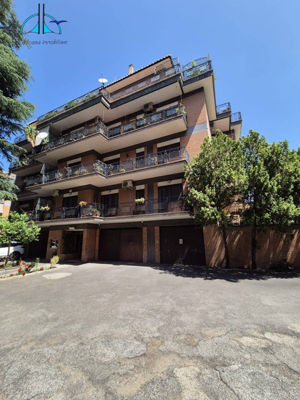 appartamento in vendita a Roma in zona Monte Sacro/Talenti