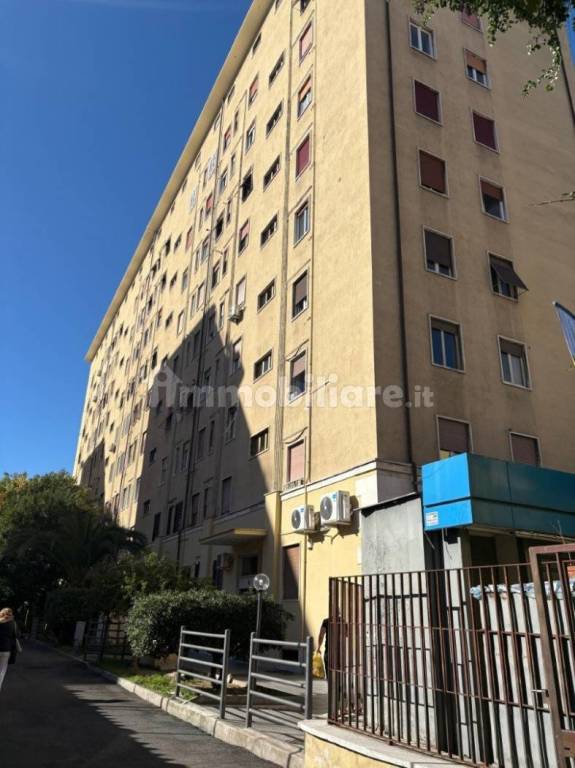 appartamento in vendita a Roma in zona Appio Latino
