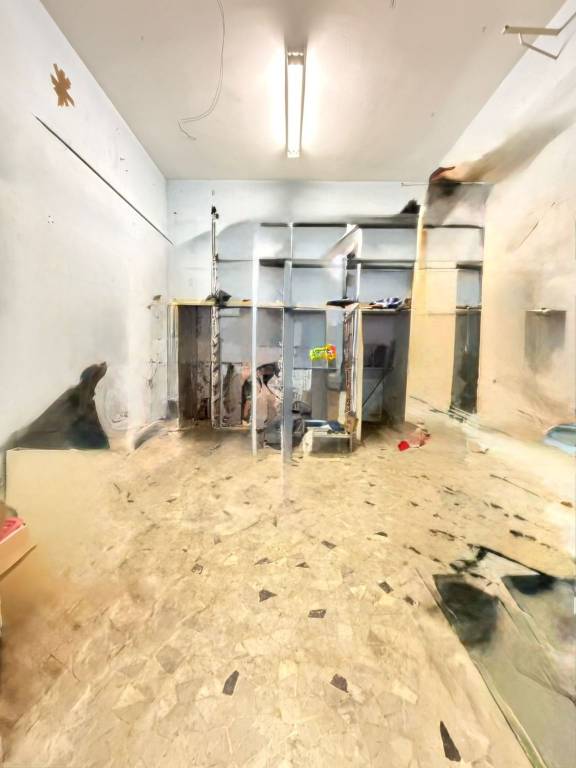 negozio in vendita a Roma in zona Prenestino-Labicano