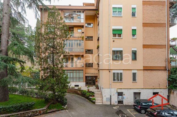 appartamento in vendita a Roma in zona Ardeatino