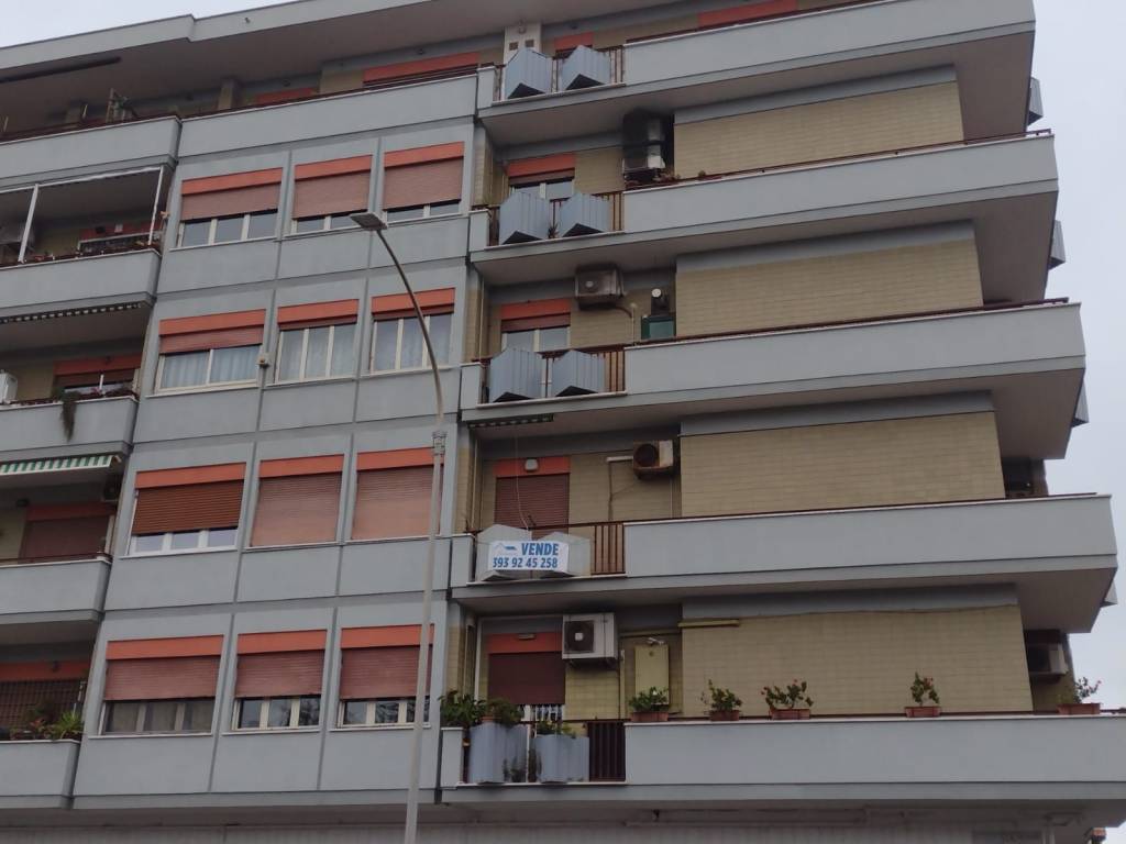 appartamento in vendita a Roma in zona Ostia