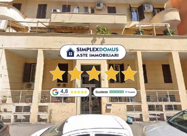 appartamento in vendita a Roma in zona Tuscolano