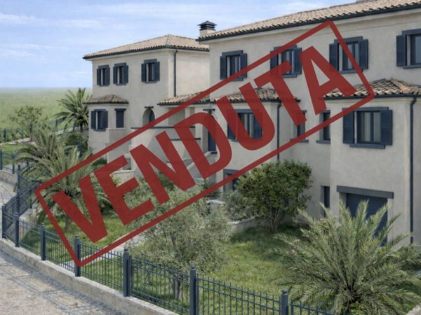 casa indipendente in vendita a Roma