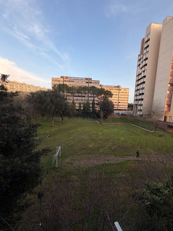 appartamento in vendita a Roma in zona Ostiense