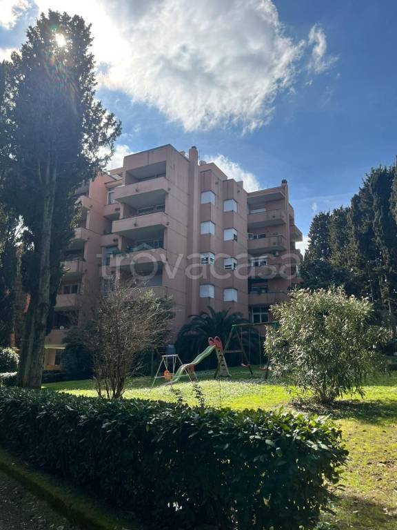 appartamento in vendita a Roma in zona Isola Farnese