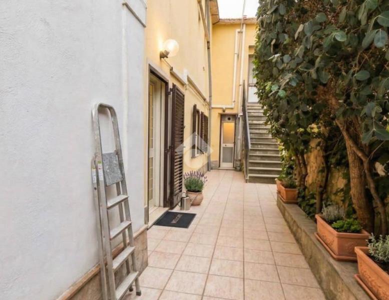 appartamento in vendita a Roma in zona Torrione Cerquetta