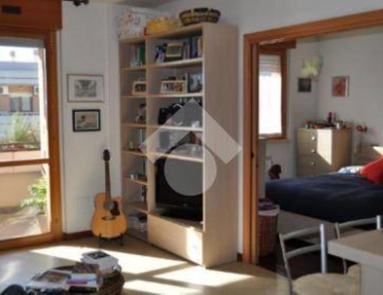 appartamento in vendita a Roma in zona Ponte di Nona