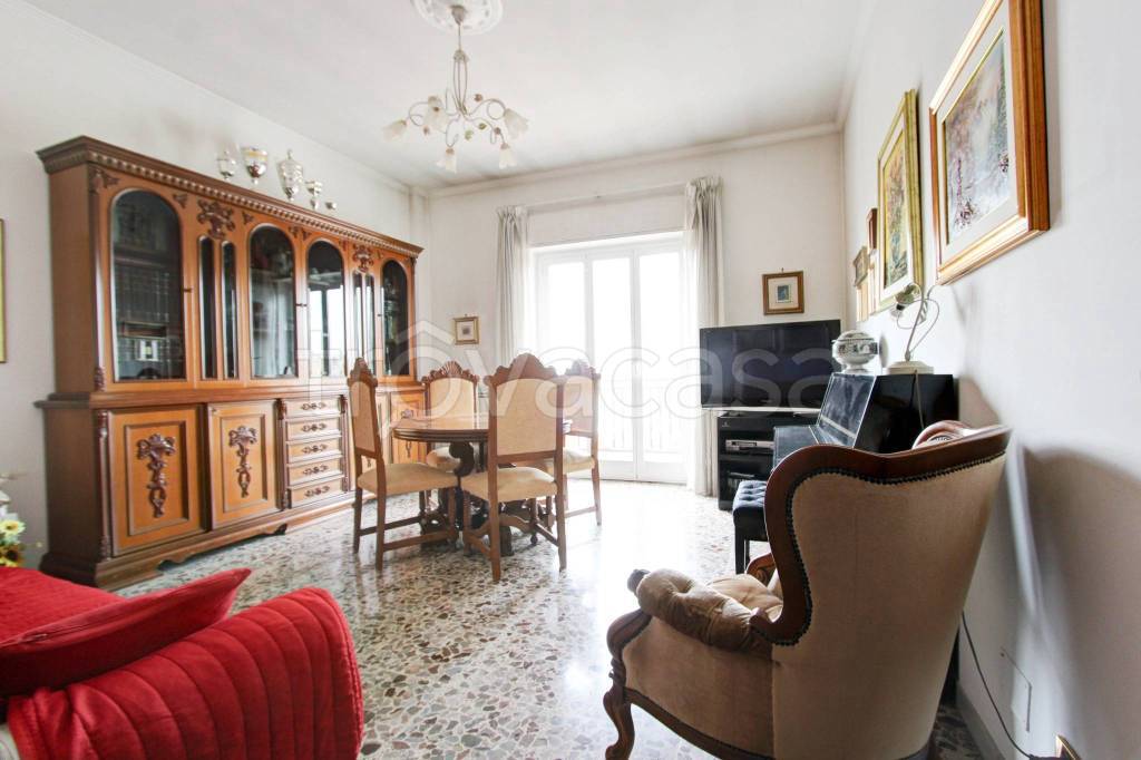 appartamento in vendita a Roma in zona Tuscolano