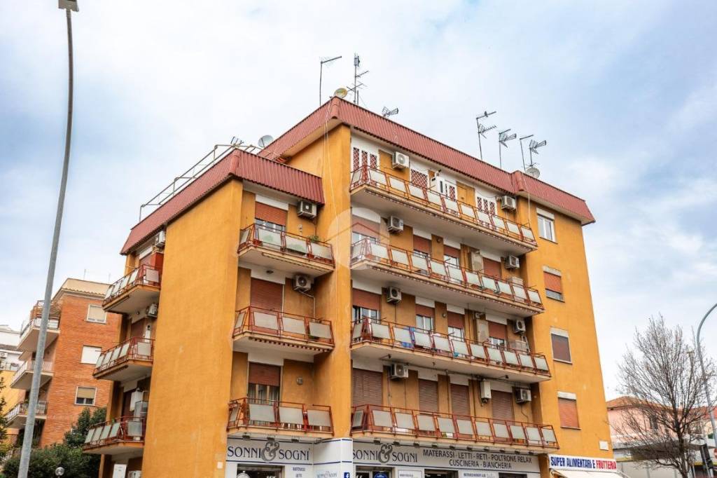 appartamento in vendita a Roma in zona Torrevecchia