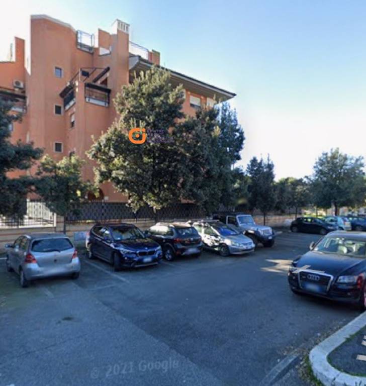 appartamento in vendita a Roma in zona Osteria del Curato