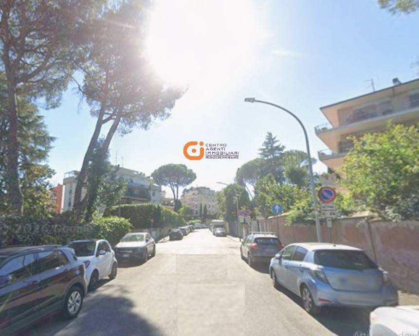 appartamento in vendita a Roma in zona Della Vittoria