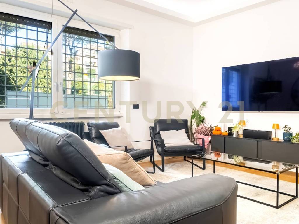 appartamento in vendita a Roma in zona Tor di Quinto