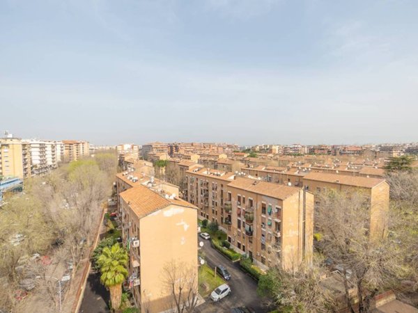 appartamento in vendita a Roma in zona Prenestino-Centocelle