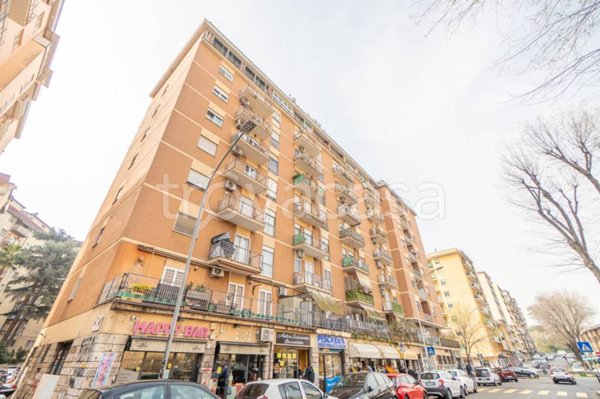 appartamento in vendita a Roma in zona Prenestino-Labicano