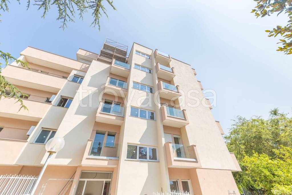 appartamento in vendita a Roma in zona Monte Sacro/Talenti