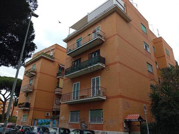 appartamento in vendita a Roma in zona Ostia