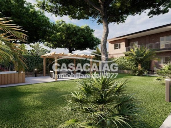 casa indipendente in vendita a Roma in zona Casal Palocco