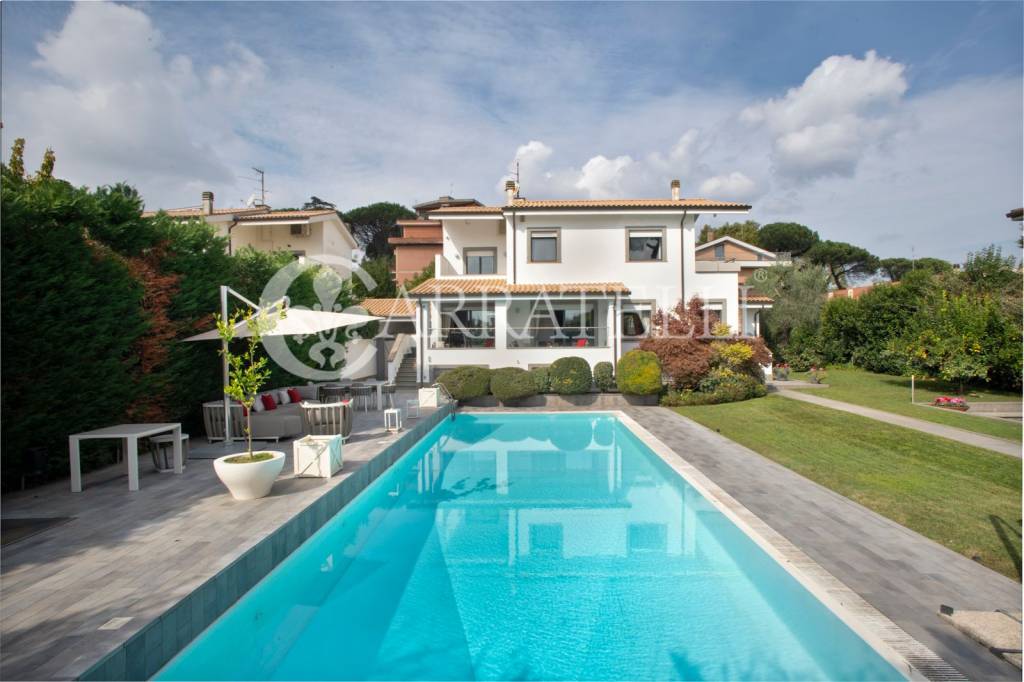 casa indipendente in vendita a Roma in zona La Giustiniana