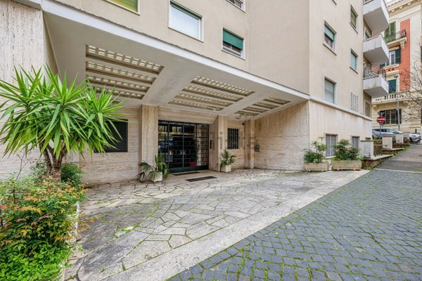 appartamento in vendita a Roma in zona Trieste