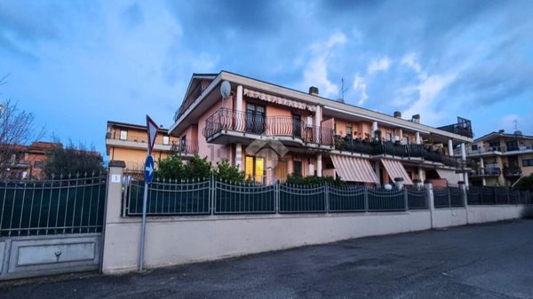 appartamento in vendita a Roma in zona Borghesiana