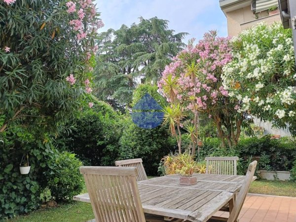 appartamento in vendita a Roma in zona Appio Claudio