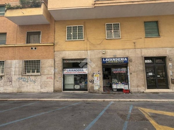 negozio in vendita a Roma
