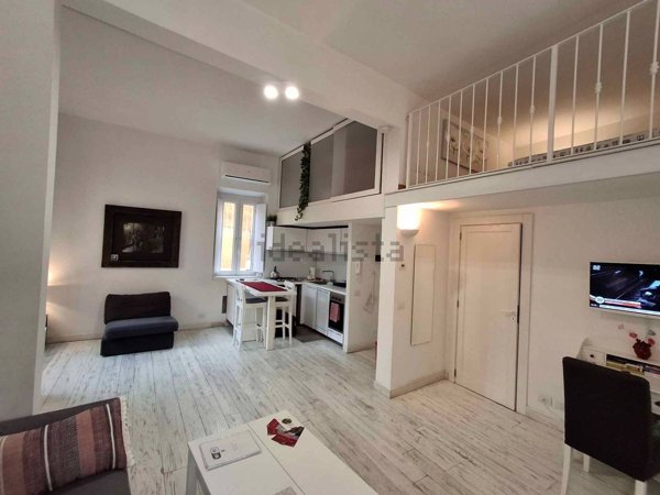 appartamento in vendita a Roma in zona Trastevere
