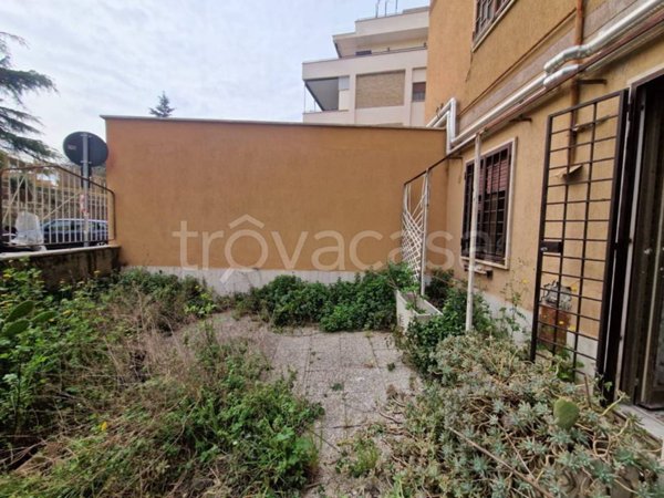 appartamento in vendita a Roma in zona Primavalle