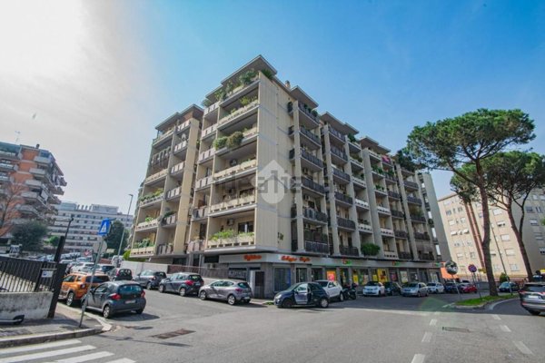 appartamento in vendita a Roma in zona EUR