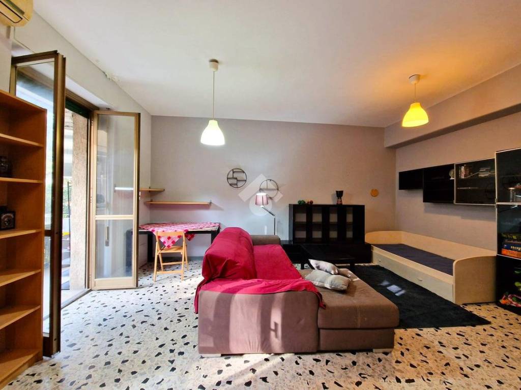 appartamento in vendita a Roma in zona Appio Claudio