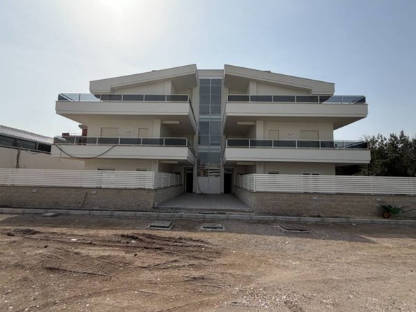 appartamento in vendita a Roma in zona Romanina