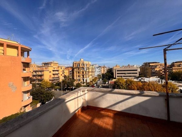appartamento in vendita a Roma in zona Ostia