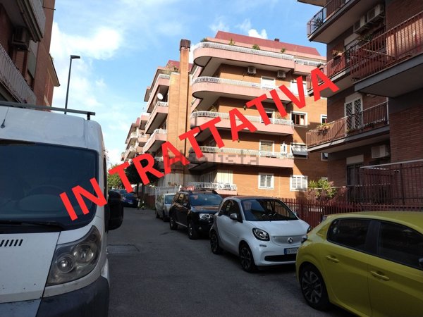 appartamento in vendita a Roma in zona Prenestino-Labicano