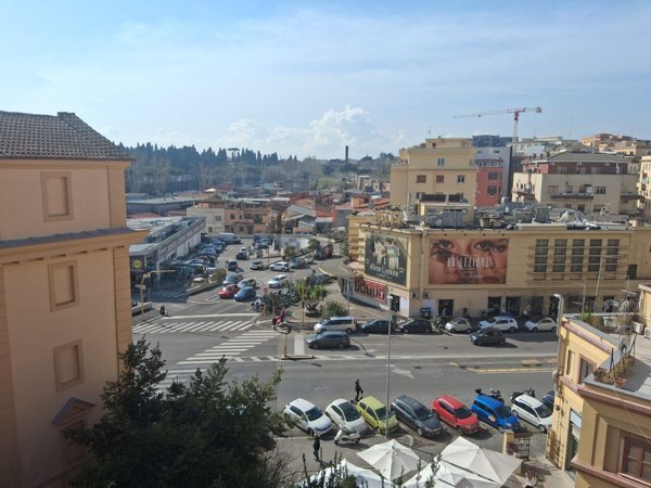 appartamento in vendita a Roma in zona Nomentano