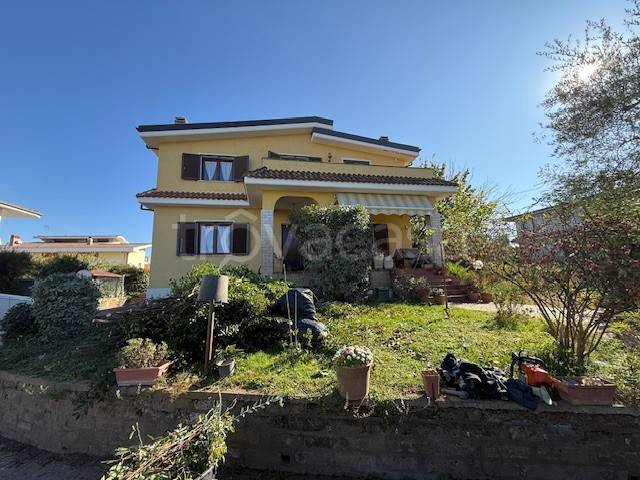 casa indipendente in vendita a Roma in zona Castel di Leva