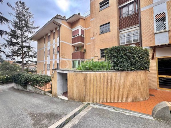 appartamento in vendita a Roma in zona Spinaceto