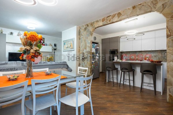 pentavano in vendita a Roma in zona Ponte Mammolo