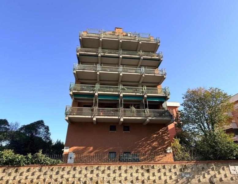 appartamento in vendita a Roma in zona Torrino
