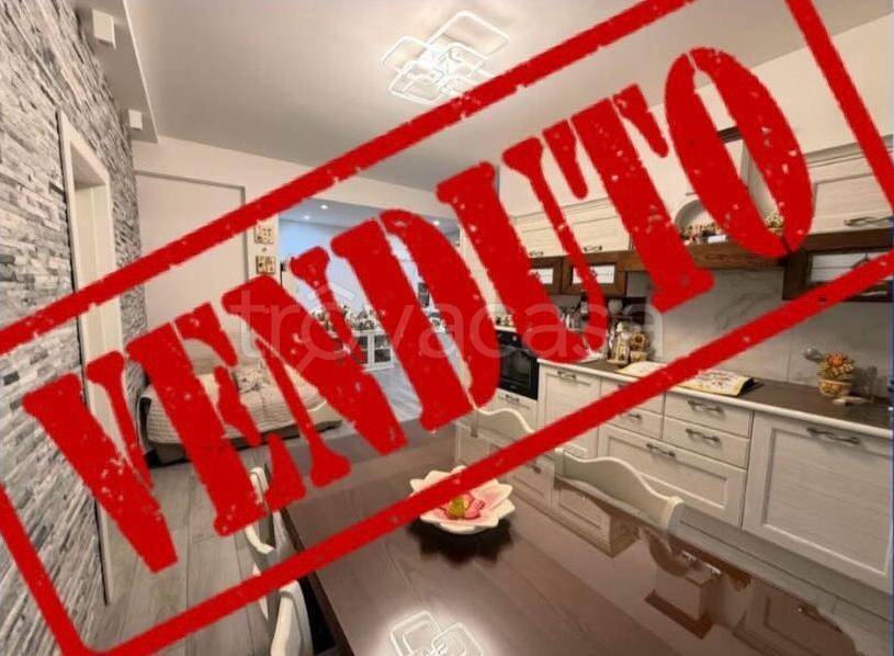 appartamento in vendita a Roma in zona Prenestino-Centocelle