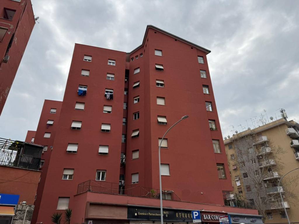appartamento in vendita a Roma in zona Don Bosco