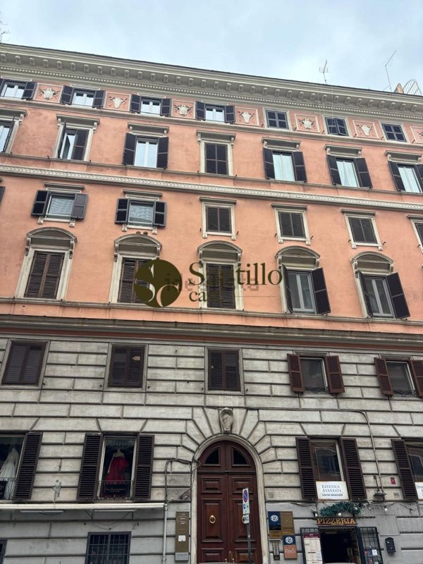appartamento in vendita a Roma in zona Campo Marzio