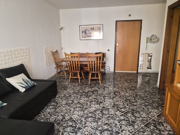 appartamento in vendita a Roma in zona Giuliano Dalmata