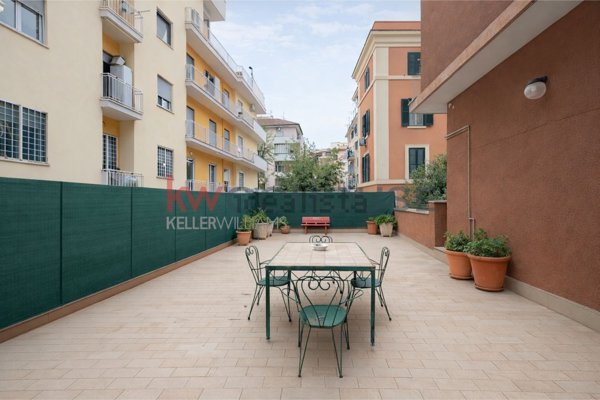 appartamento in vendita a Roma in zona Gianicolense