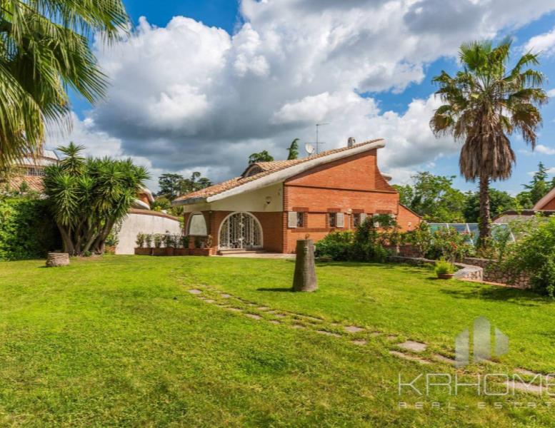 casa indipendente in vendita a Roma in zona Nomentano