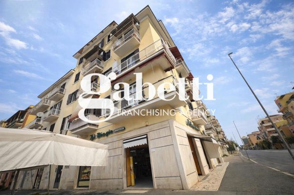 appartamento in vendita a Roma in zona Prenestino-Centocelle